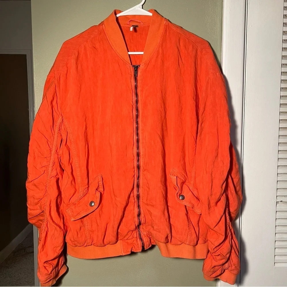 Free People Women's Size Medium On Point Bomber Jacket Tomato Bisque Orange - Picture 2 of 11